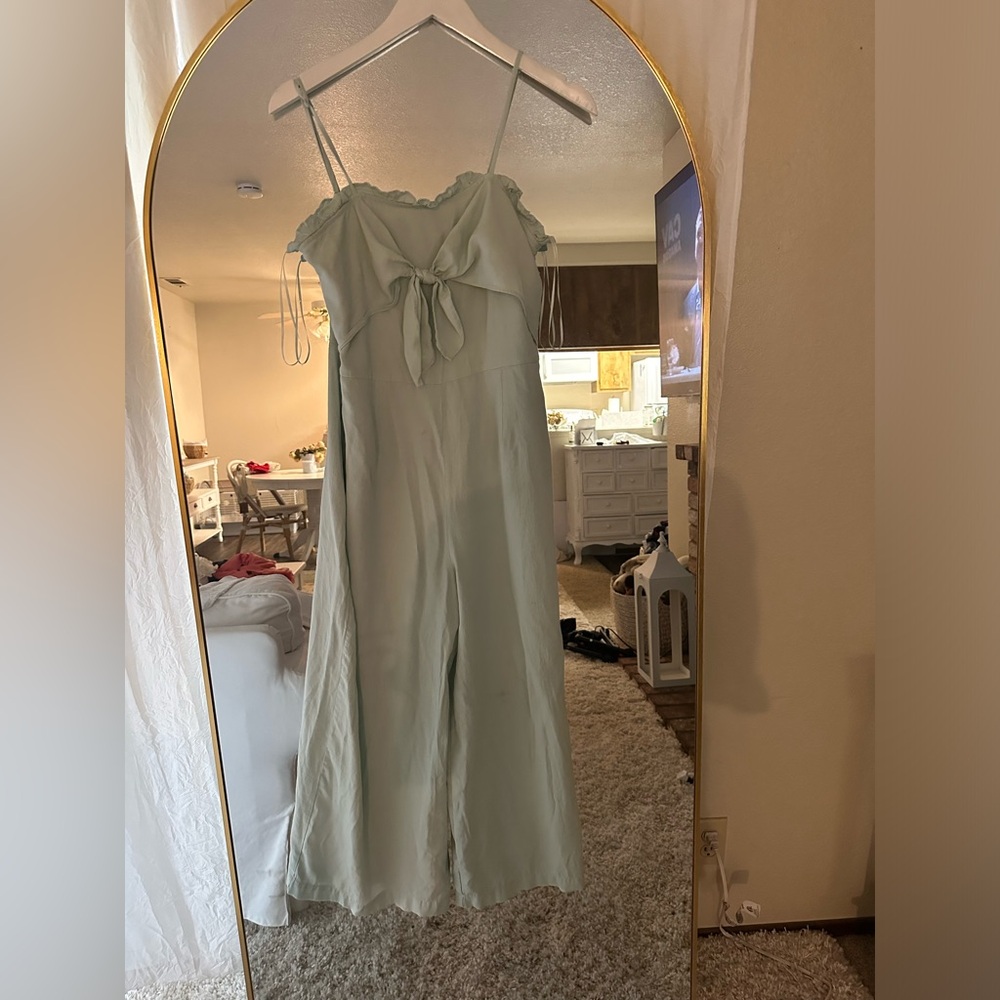 Mint jumpsuit size large